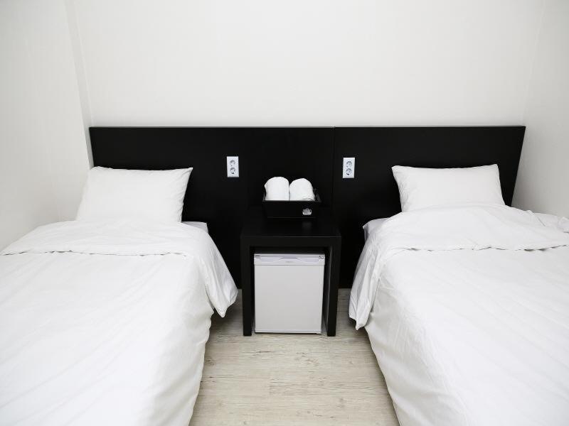 Ekonomy Hotel Gumi Dış mekan fotoğraf