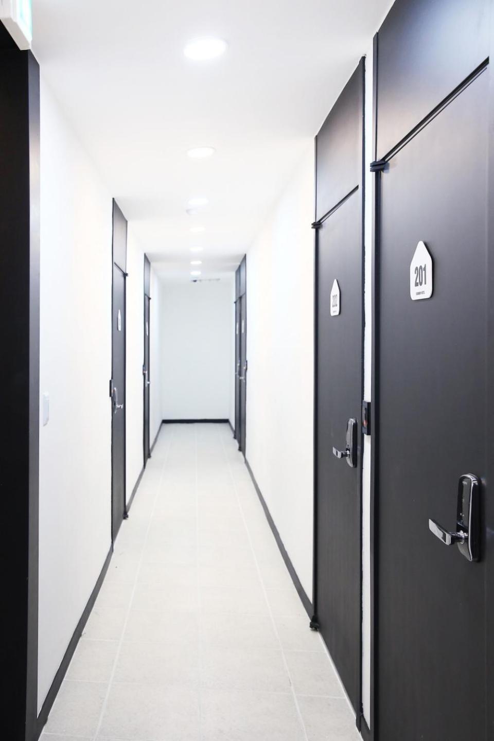 Ekonomy Hotel Gumi Dış mekan fotoğraf